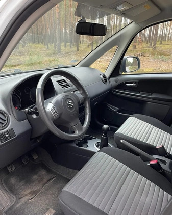 Suzuki SX4 cena 23000 przebieg: 213500, rok produkcji 2010 z Warszawa małe 121